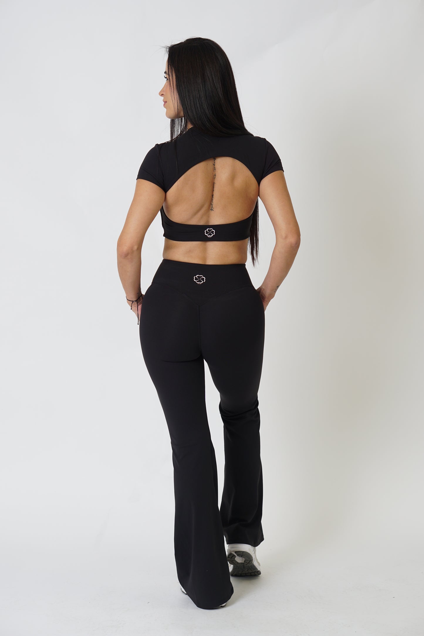 Lotus Black Set